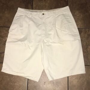 Men’s Izod Pleated Shorts